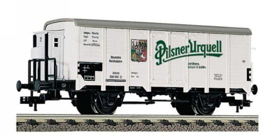 Beer car with brakemans cabin "Pilsner Urquell"<br /><a href='images/pictures/Fleischmann/534802.jpg' target='_blank'>Full size image</a>